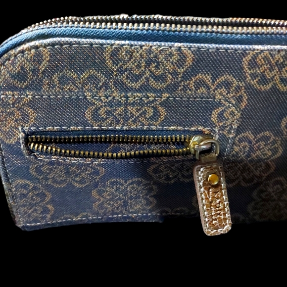 Kathy Van Zeeland Wristlet/Clutch - Picture 7 of 7